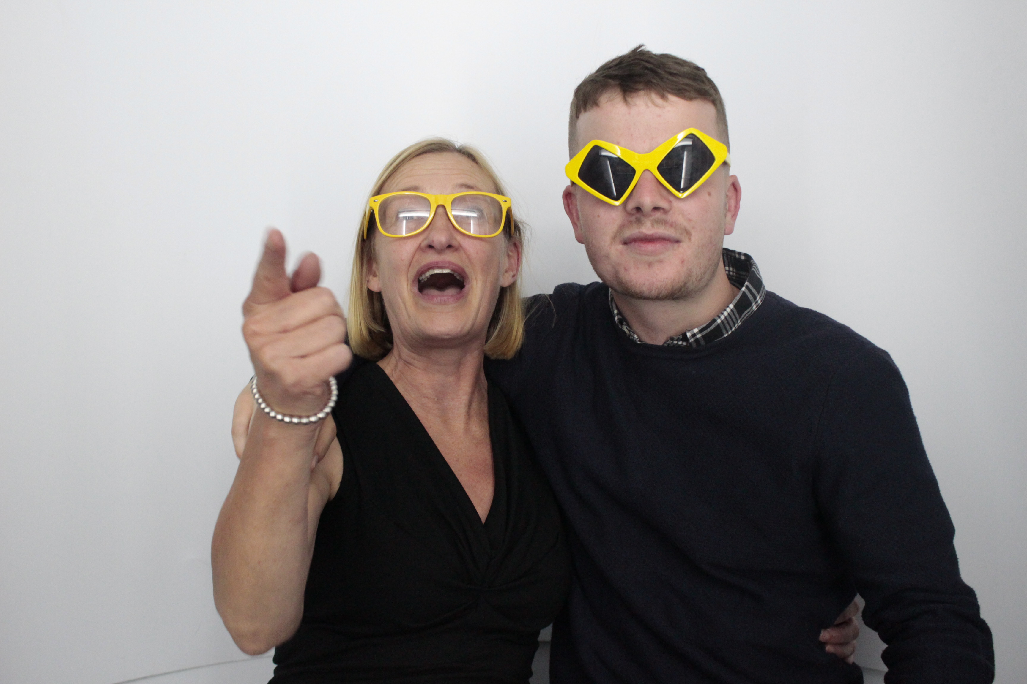 Helen & Rob | View more photos from the event at gallery.myphotoboothexperience.co.uk/u/MyPhotoBoothExperienceLtd/Helen-Rob